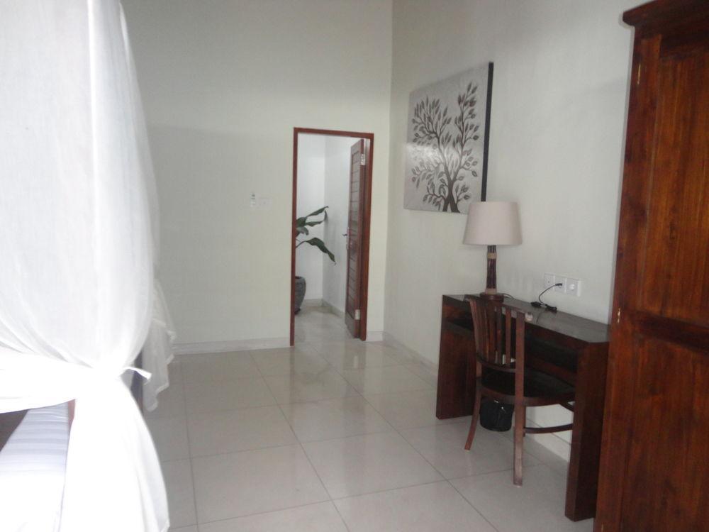 Villa Villa In Central Seminyak *