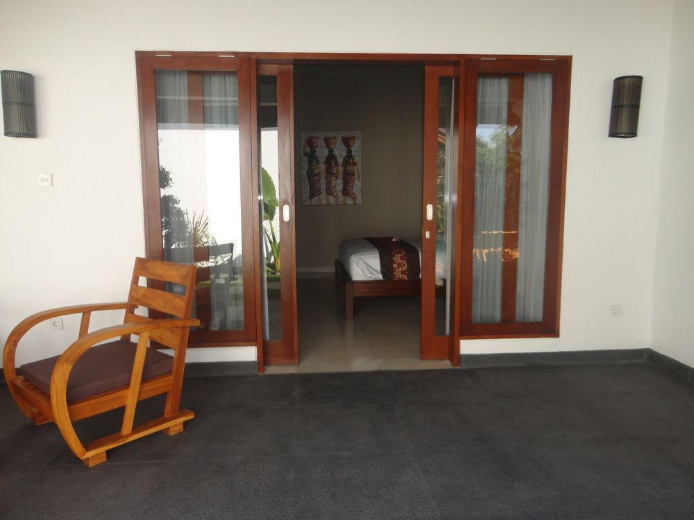 Villa Villa In Central Seminyak *