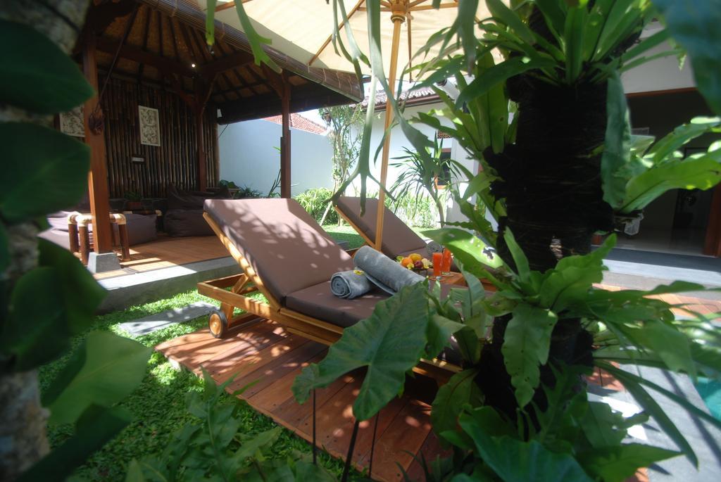 In Seminyak (Bali)