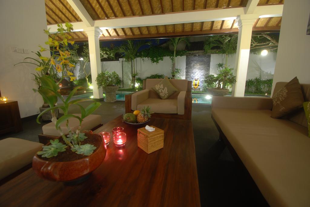 Villa In Seminyak (Bali)