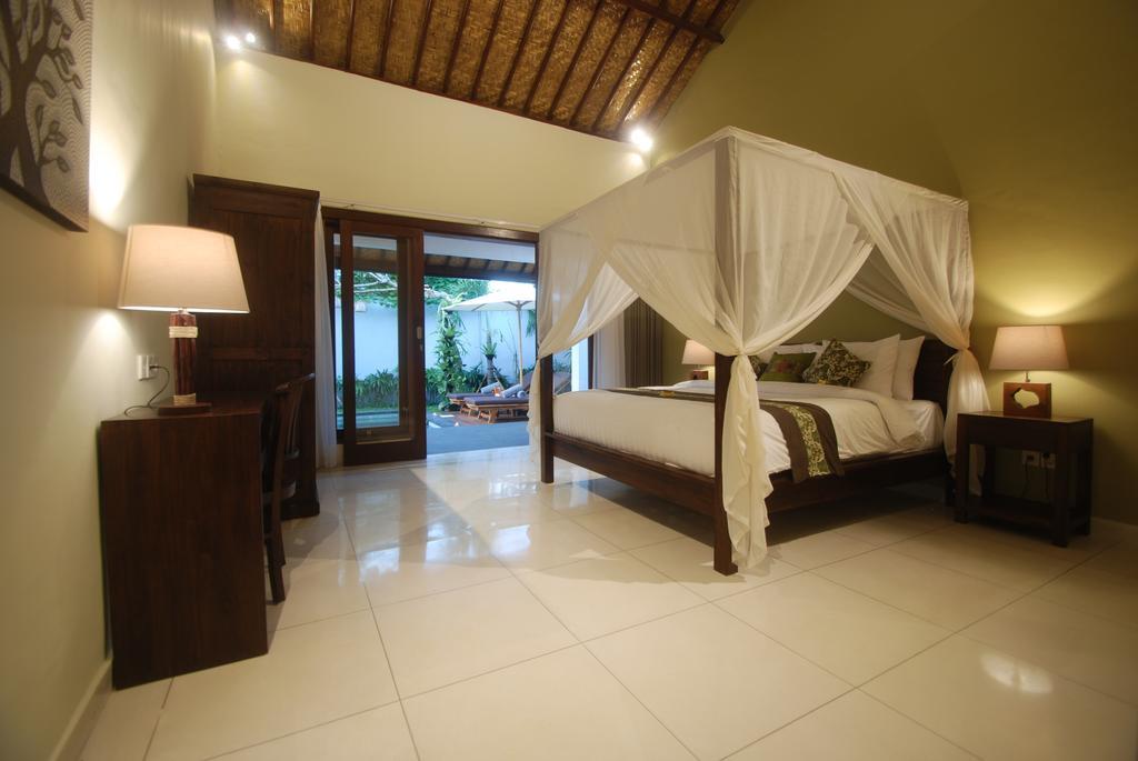 Villa In *