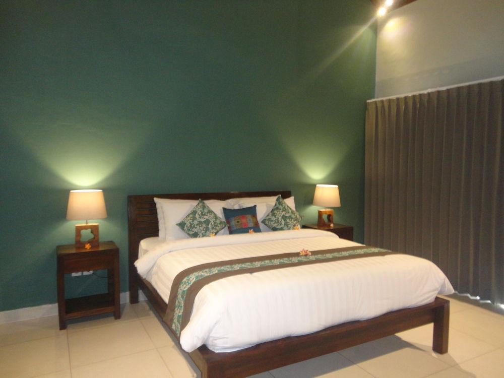In Seminyak (Bali)