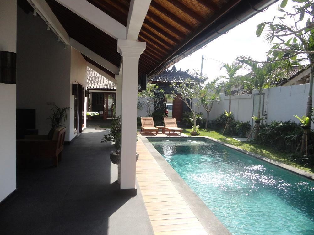 Villa In Seminyak (Bali)
