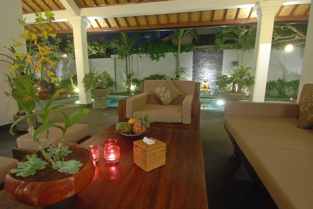 Villa In Seminyak (Bali)