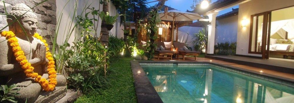 In Seminyak (Bali)